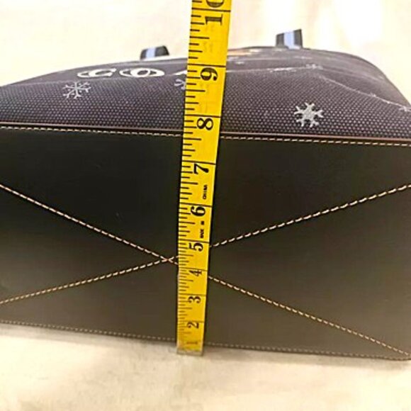 NWT Limited Edition - COACH x Peanuts Snoopy Ski Tote - COACH #CE632 - Picture 11 of 15